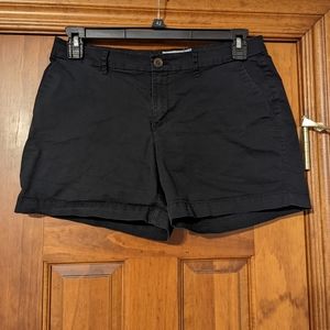 Old Navy Mid-Rise Black Everyday Shorts
